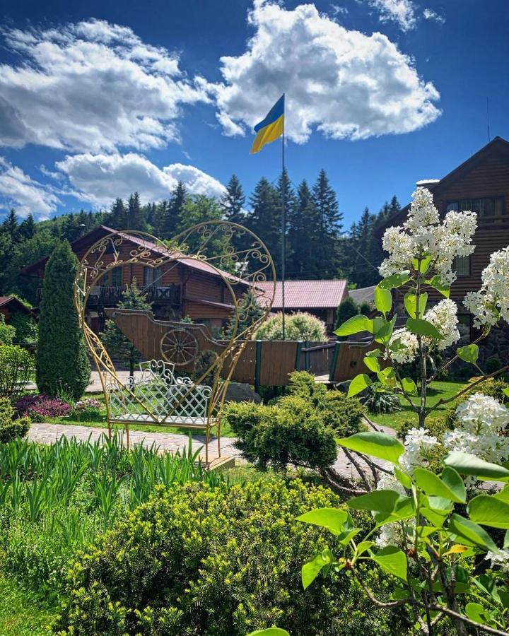 Готель Жди Ня Єво Instagram Zhdenievo Hotel Жденьево Екстериор снимка