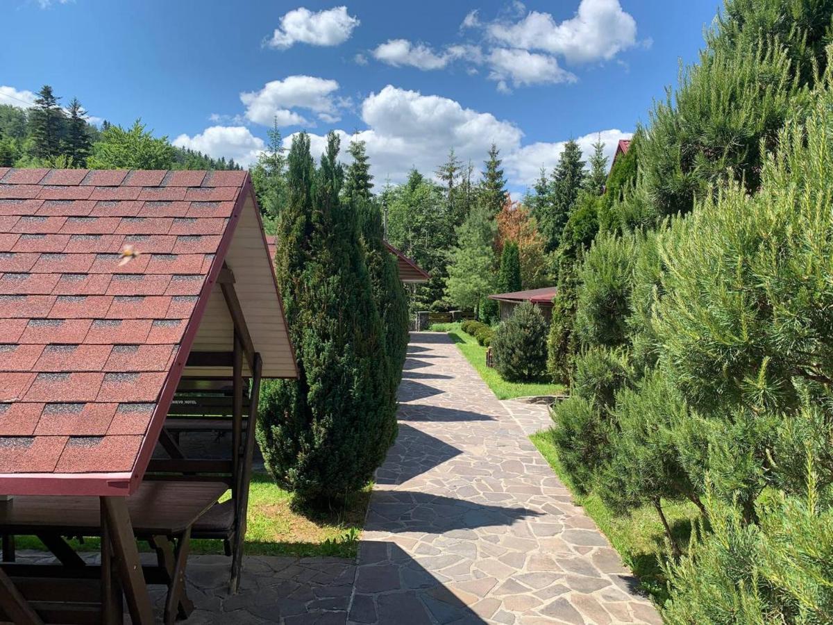 Готель Жди Ня Єво Instagram Zhdenievo Hotel Жденьево Екстериор снимка